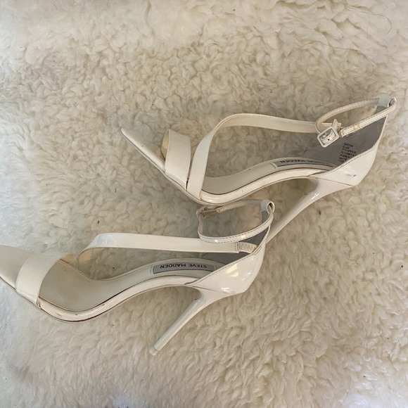 Steve Madden white heels - Picture 2 of 3